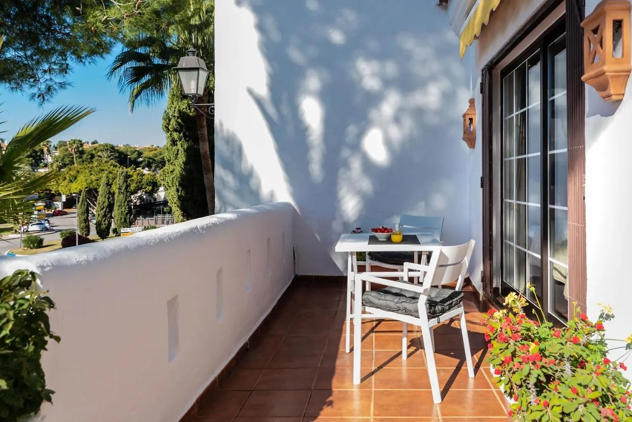 Apartment Newly Renovated 3 Bedroom Apt Next To Puerto Banus Marbella Spain