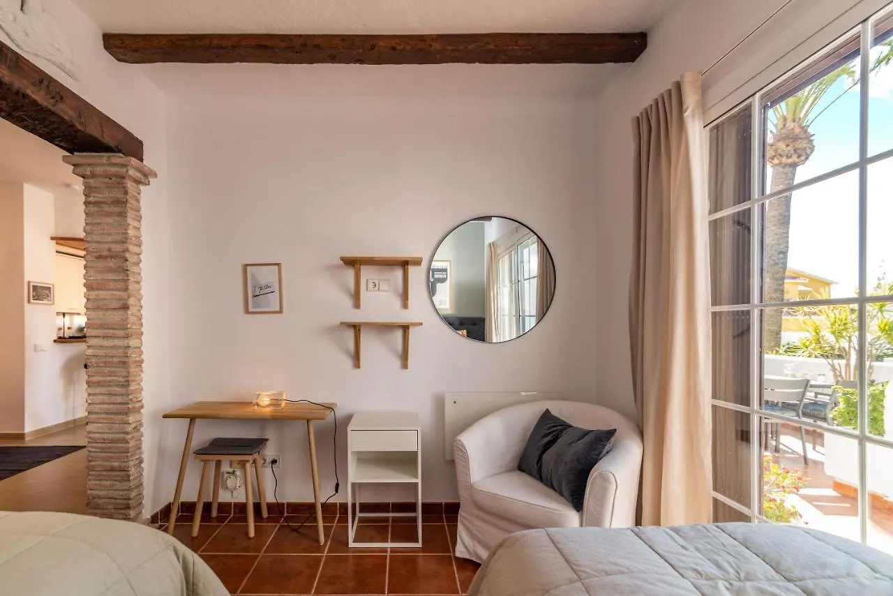 Apartment Newly Renovated 3 Bedroom Apt Next To Puerto Banus Marbella
