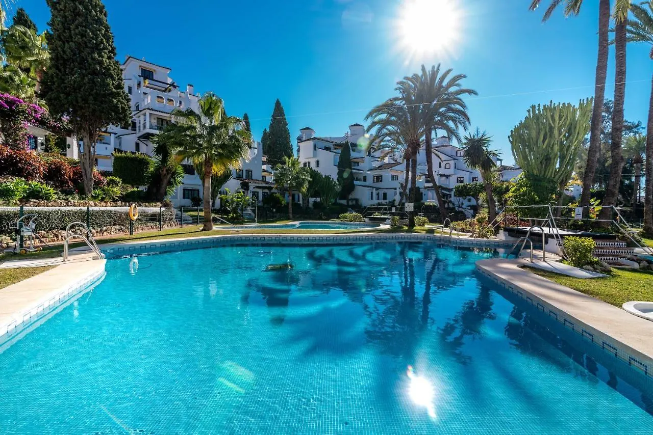 Newly Renovated 3 Bedroom Apt Next To Puerto Banus Marbella Apartment