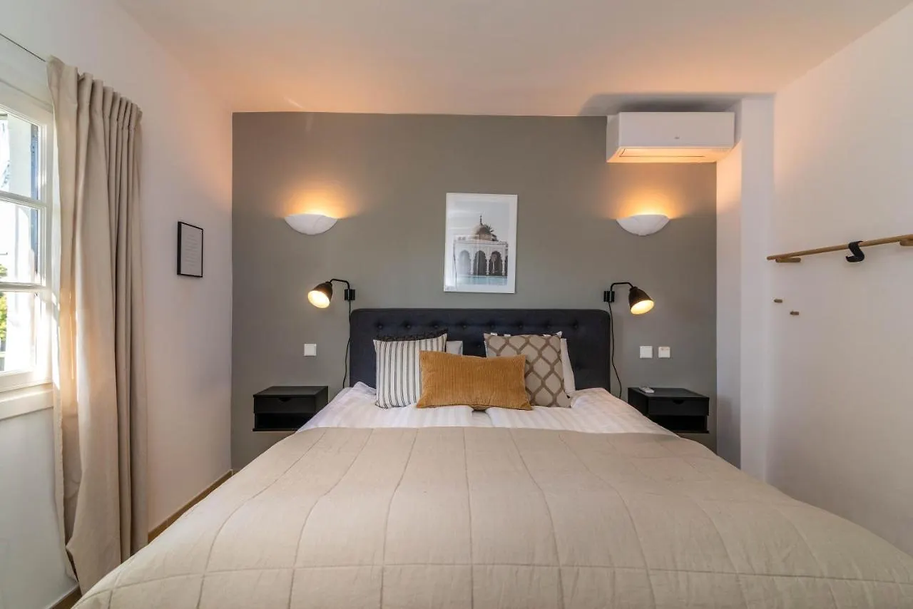 Newly Renovated 3 Bedroom Apt Next To Puerto Banus Marbella