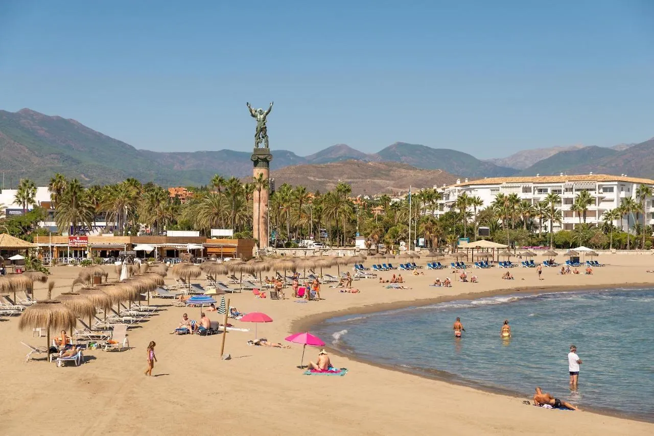 Newly Renovated 3 Bedroom Apt Next To Puerto Banus Marbella